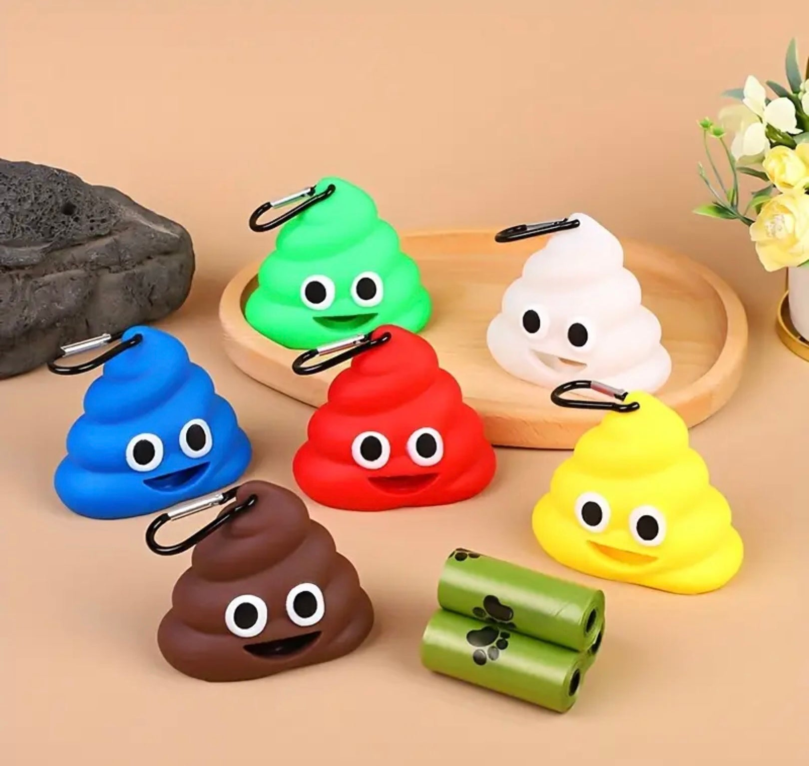 Creative Pet Supplies: Portable Dog Poop Bag Dispenser & Waste Scoop – Convenient and Stylish for Dog Walks