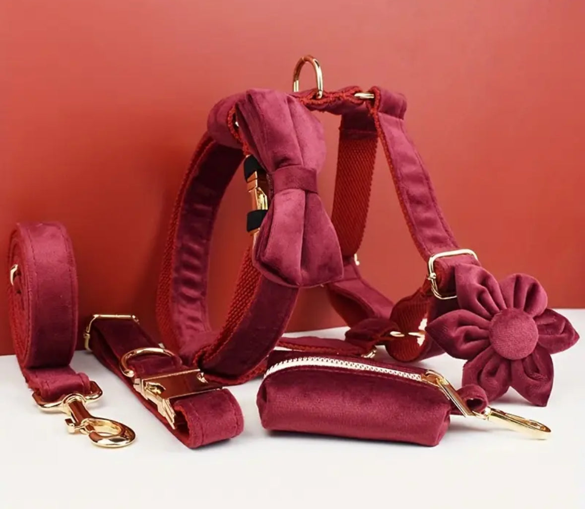 Velvet Elegance Set – Collar, Harness & Lead