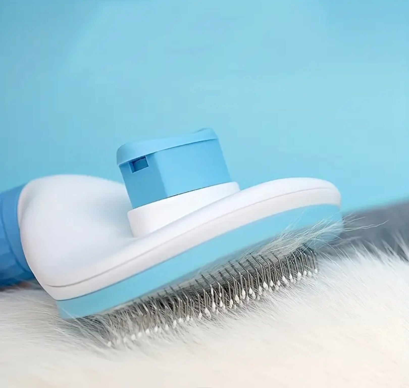 One-Click Pet Hair Remover Brush – Shedding Comb for Cats & Dogs with Stainless Steel Needle Pins